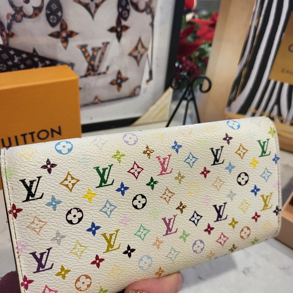 Louis Vuitton Murakami Wallet - Picture 10 of 12